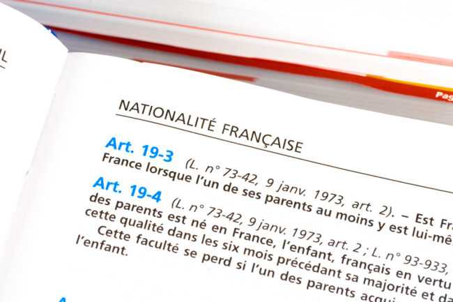 naturalisation-et-traduction-assermentee-les-etapes-a-suivre